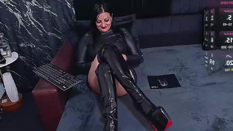 Selene online show from April 17, 5:09 am