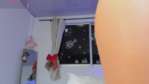 selenafox online show from November 28, 2:14 am