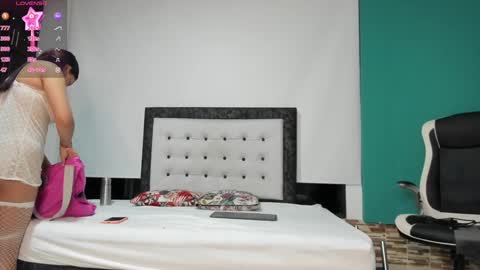  Selena  online show from January 18, 10:06 am