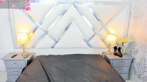 Selena reyess online show from January 16, 12:56 pm