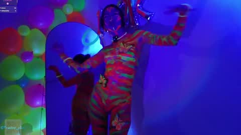  Sel Your Little butterfly  online show from March 4, 1:12 am