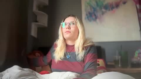 Selene online show from February 22, 1:55 pm