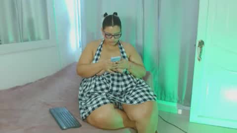 Selenna1 online show from November 6, 3:07 pm