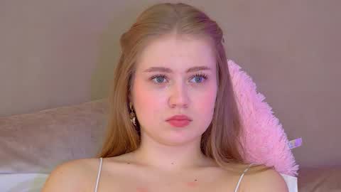 SelinSwarovski online show from September 26, 9:34 pm