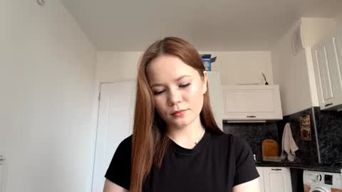 Lily online show from June 21, 3:43 am