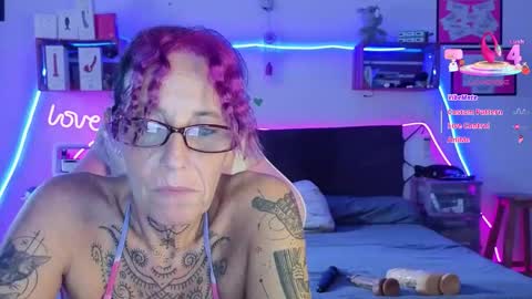 Selvaggia Del Caribe online show from December 3, 5:59 pm