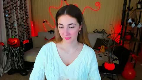 sensitiveheartt online show from October 28, 8:03 pm