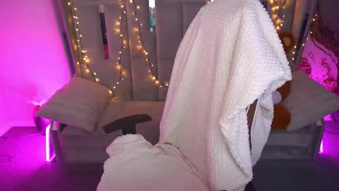 sensualalicee online show from March 23, 7:03 am