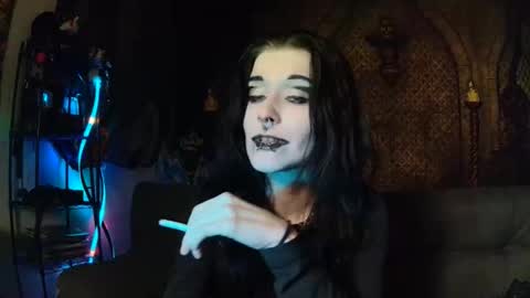 Seraphin Munster online show from October 9, 5:50 pm