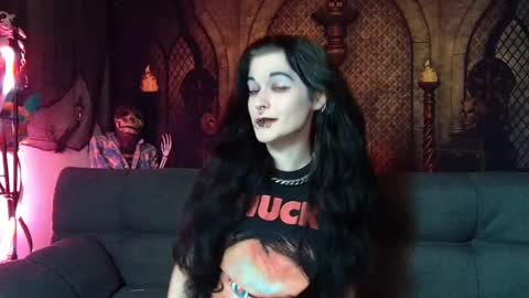 Seraphin Munster online show from October 1, 5:51 pm