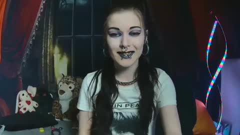 Seraphin Munster online show from March 1, 12:07 am