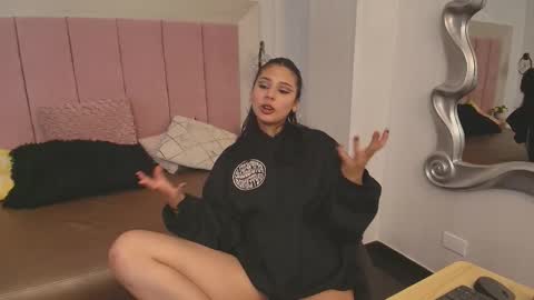 Seren  Follow me online show from February 20, 3:45 am