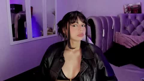 Seren  Follow me online show from September 12, 3:07 am