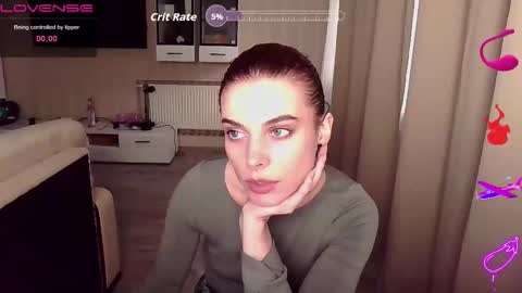 serenamilss online show from October 15, 2:41 pm