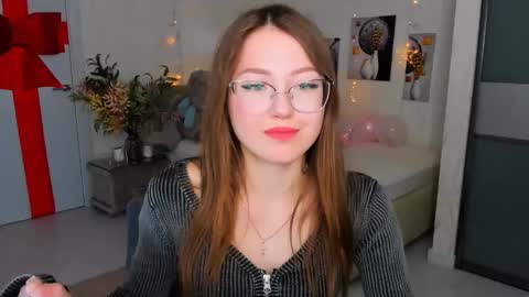 Ophelia online show from February 20, 4:03 pm