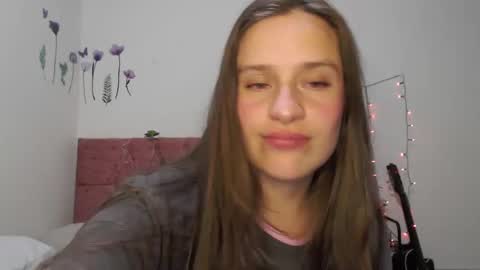 serenity_crystal online show from January 7, 11:45 pm