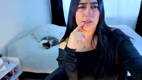 Serenna Cruz online show from October 17, 9:18 pm