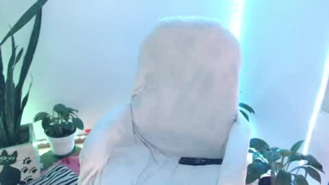 samy online show from October 3, 5:34 am