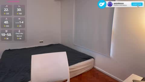 Andrea online show from February 23, 8:50 pm