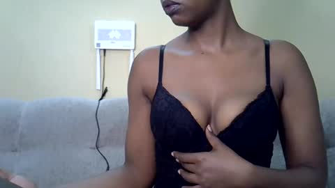 Sexxie ebony online show from July 20, 8:20 pm