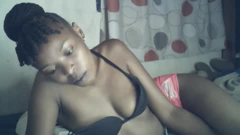 sexxy_curvy23 online show from February 7, 6:39 am