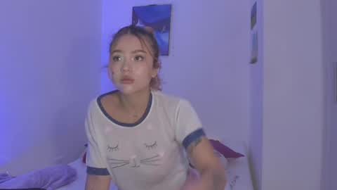 Lucy  Annyy online show from February 12, 6:19 pm