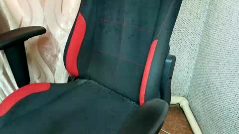 Jessica  Face only in pvt or in snapchat Dont ask more.... online show from February 13, 12:07 pm