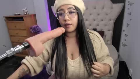  C R I S T A L  online show from October 17, 2:15 am