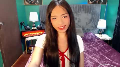 lovelyfebe  online show from April 25, 7:55 am