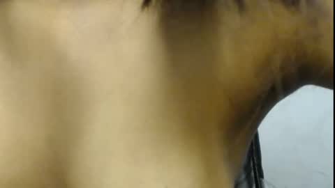 Ella online show from April 29, 8:58 pm