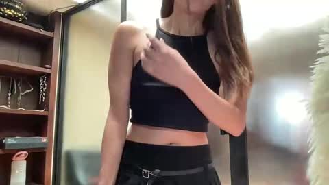 Alice Skay online show from September 24, 4:39 pm