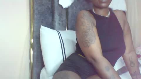 sexybabyface555 online show from October 13, 7:16 pm