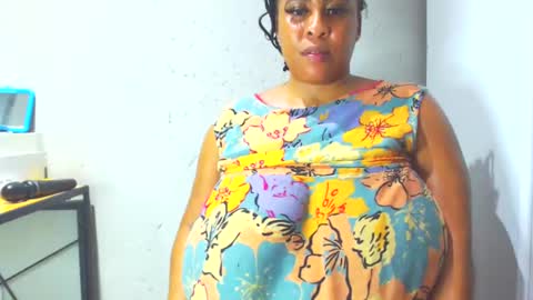 sexyebonylove89 online show from January 15, 12:30 am