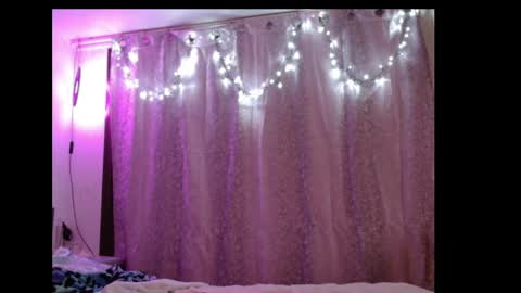 Eevee online show from April 7, 8:11 pm