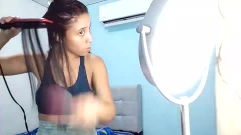 sexygril01 online show from October 22, 9:09 pm