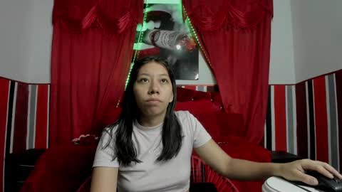 laura online show from March 11, 11:12 am