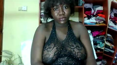 sexylicious_ online show from September 23, 10:30 pm