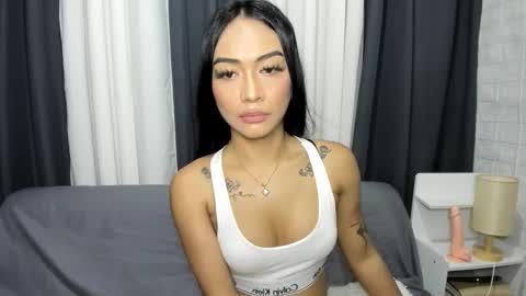 maxine online show from October 1, 7:02 am