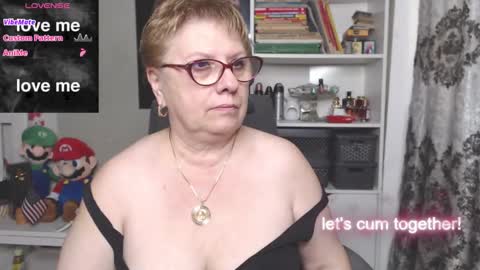 sexylynette4u online show from November 24, 10:06 am