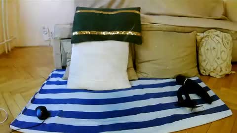 Squirty Maya Gold online show from June 23, 4:54 am