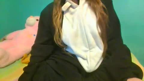 sexymisss24 online show from February 15, 9:25 pm