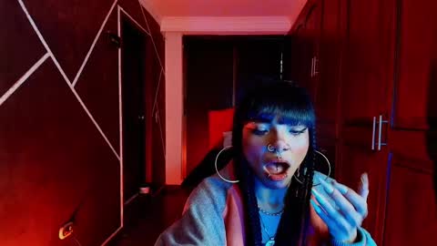 N A F online show from March 4, 8:38 pm