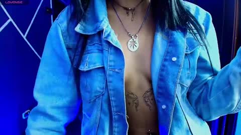 N A F online show from February 19, 7:16 pm