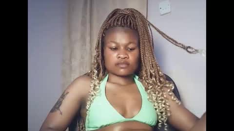 queenivy online show from January 13, 11:53 pm