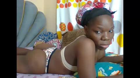 SARAH online show from March 22, 7:20 pm