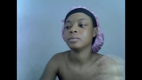 sexyxpeach online show from April 1, 11:35 pm