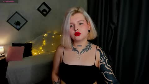 Lana online show from November 27, 1:41 am