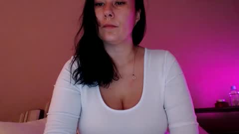 Mila online show from October 5, 6:07 am