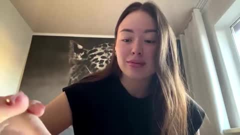 Hana online show from November 16, 3:19 am