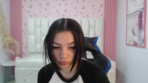 Shalon  online show from December 14, 1:17 pm